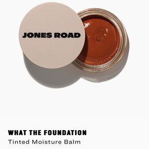 JONES ROAD What The Foundation: CINNAMON